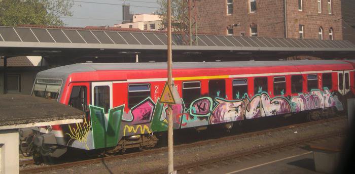 Graffiti Train - Photo by ZweR