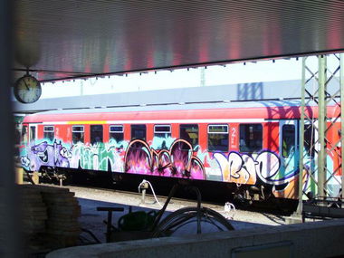 Graffiti Train - Photo by ZweR