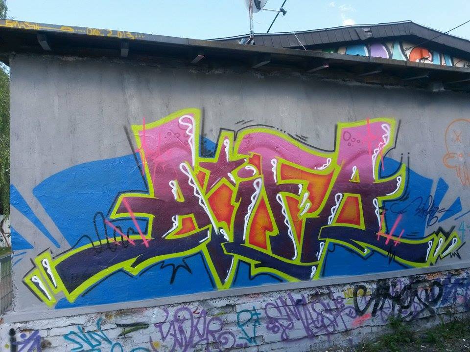 Graffiti Wall - Photo by ZweR
