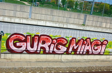 Graffiti Bombing - Photo by ZweR - GURIG, MIAGI