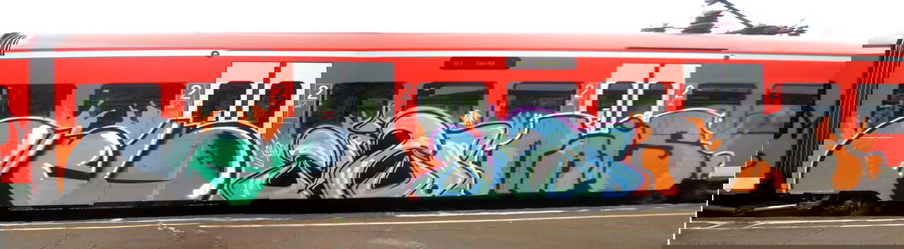Graffiti Train - Photo by ZweR - FAHRRAD, NULL, MAIS