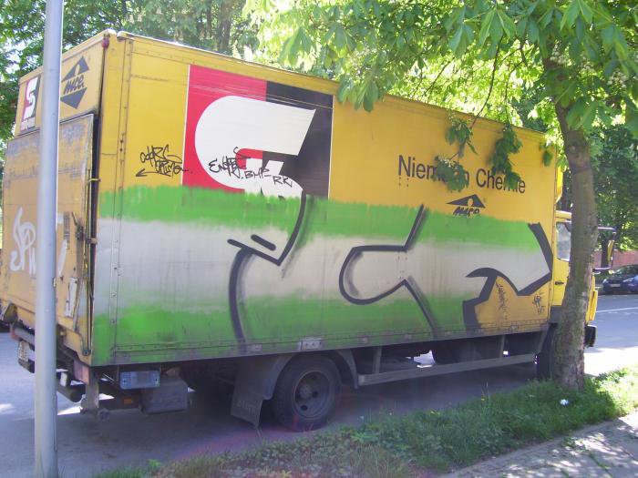 Graffiti Artwork - Photo by ZweR