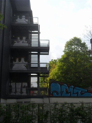 Graffiti Bombing - Photo by ZweR