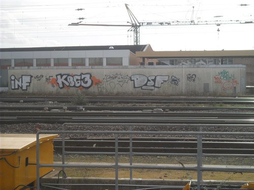 Graffiti Bombing - Photo by ZweR