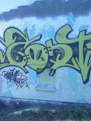 Graffiti Wall - Photo by ZweR