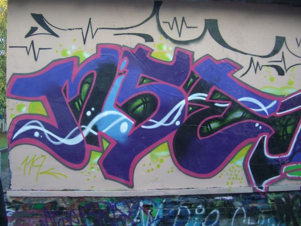 Graffiti Bombing - Photo by ZweR