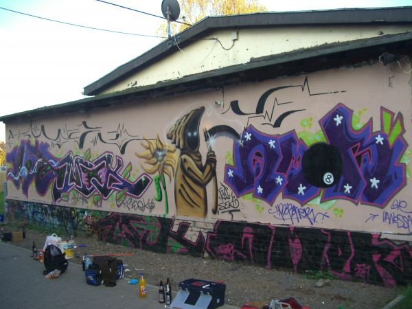 Graffiti Wall - Photo by ZweR
