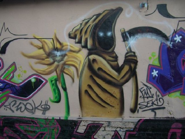 Graffiti Artwork - Photo by ZweR