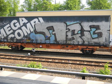 Graffiti Wall - Photo by ZweR