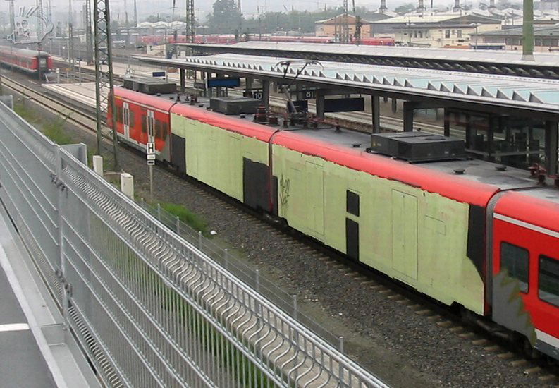 Graffiti Train - Photo by ZweR