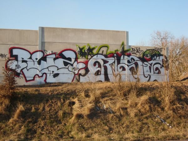 Graffiti Bombing - Photo by ZweR