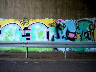 Graffiti Wall - Photo by ZweR