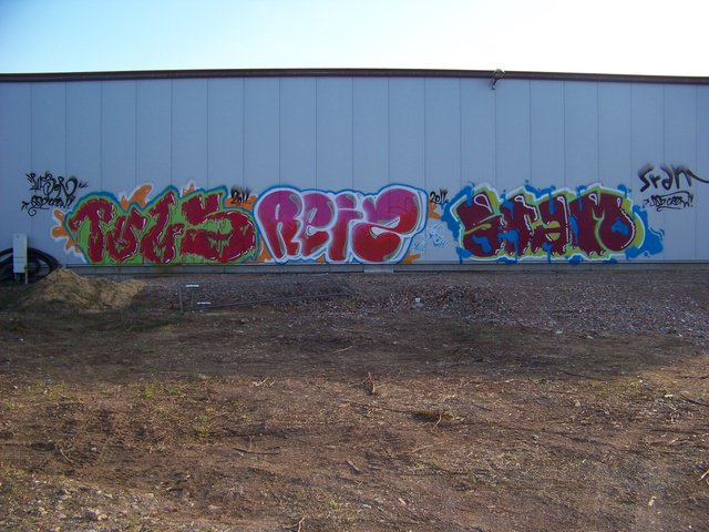 Graffiti Wall - Photo by ZweR