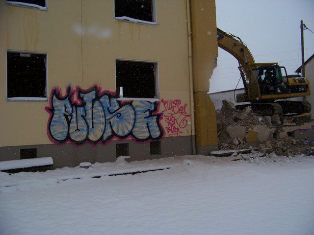 Graffiti Wall - Photo by ZweR
