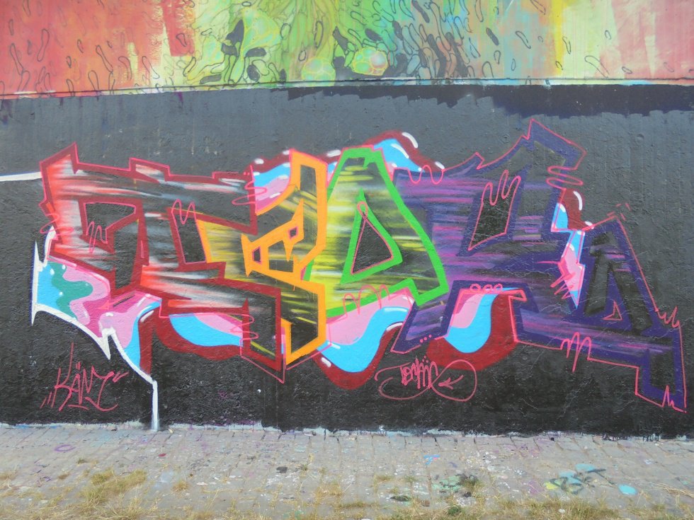 Graffiti Wall - Photo by ZweR