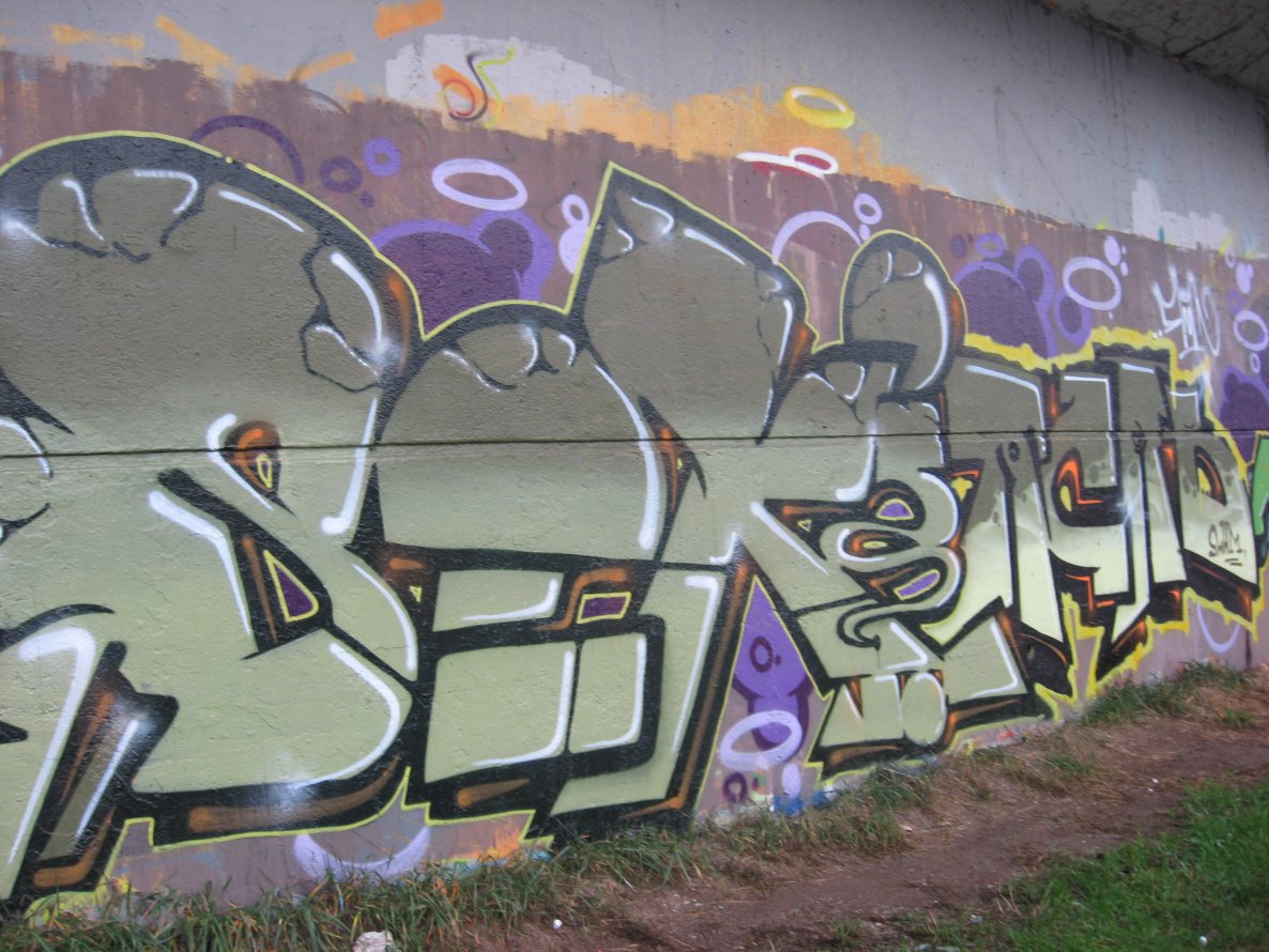 Graffiti Wall - Photo by ZweR