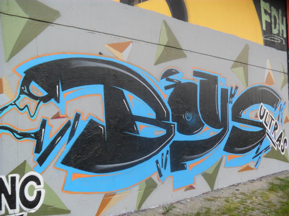 Graffiti Wall - Photo by ZweR