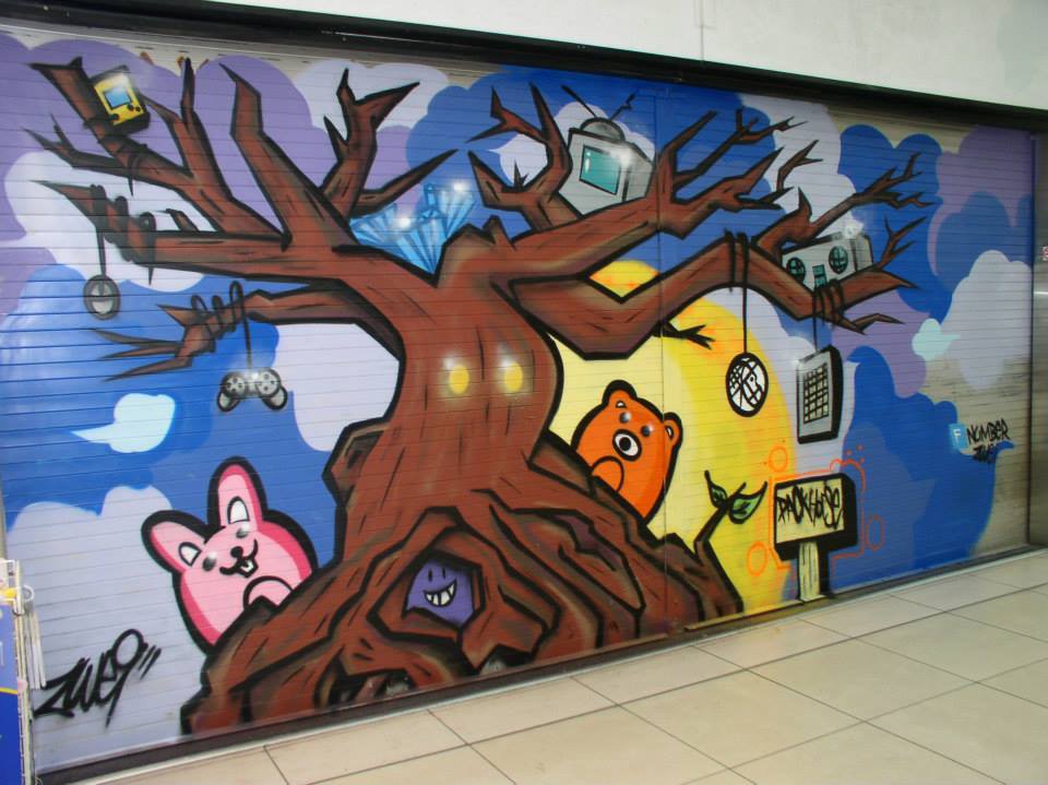 Graffiti Street Art in Huddersfield - Photo by Zwei - number, zwei, graffiti (2013)