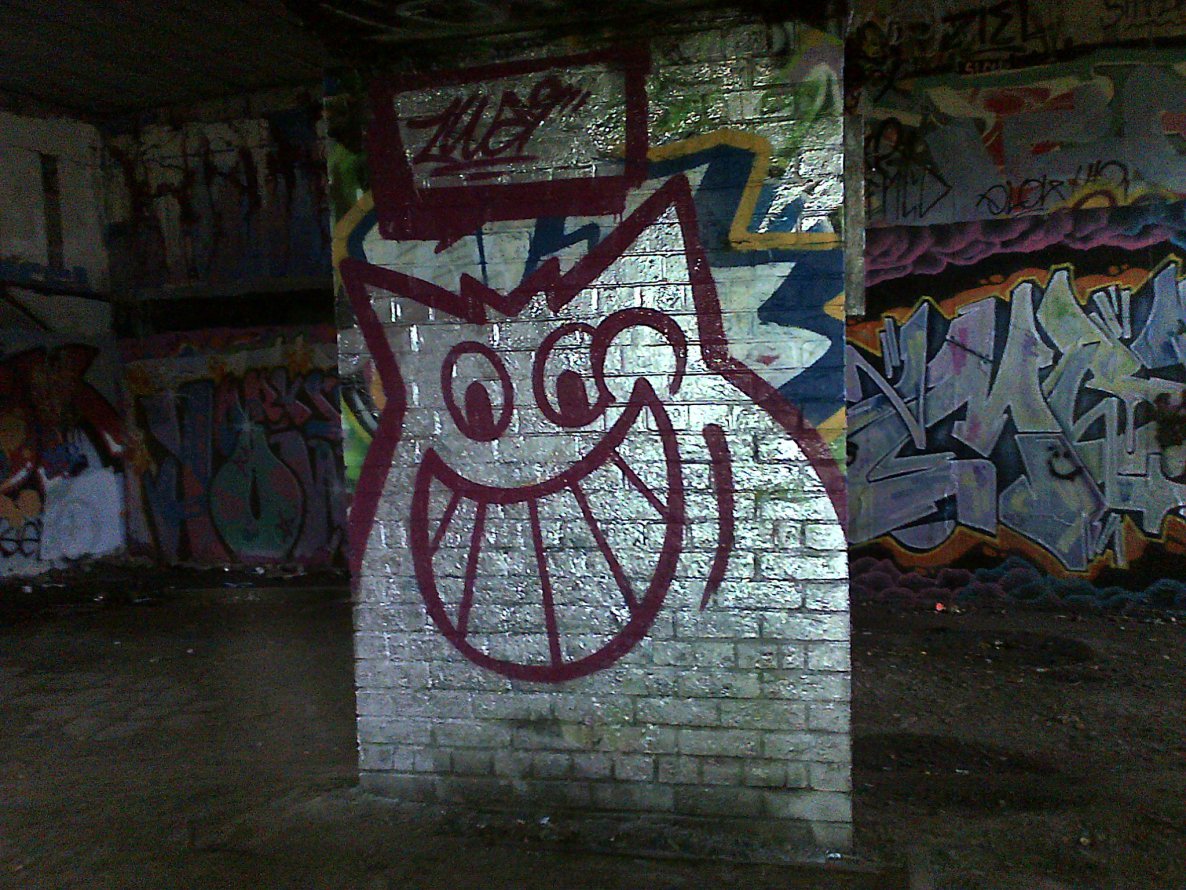 Graffiti Wall - Photo by Zwei - gengar, graffiti, spraypaint (2014)