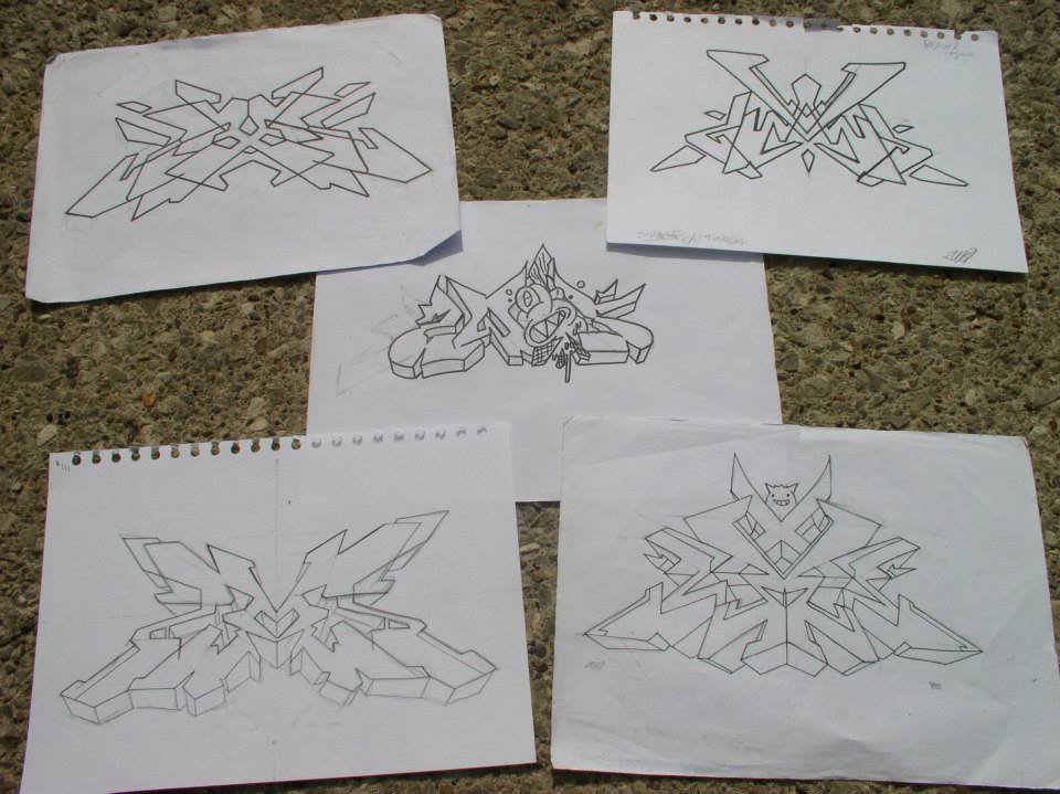 Graffiti Sketch - Photo by Zwei - sketxhes, pieces, zwei (2013)