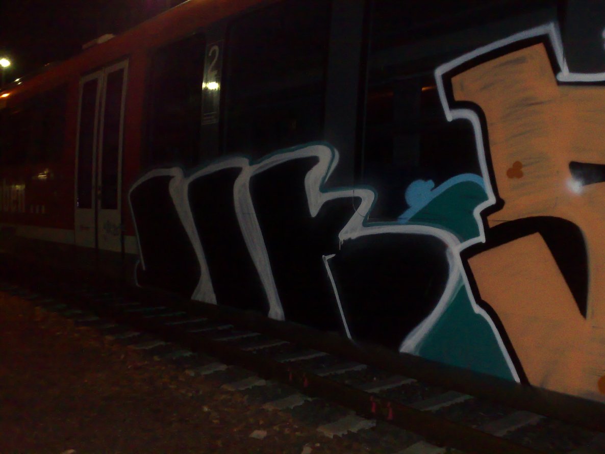 Graffiti Train - Photo by Zwiespalt - sik