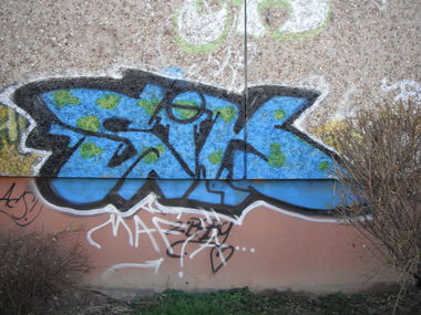 Graffiti Bombing - Photo by Zwiespalt - SIK (2014)