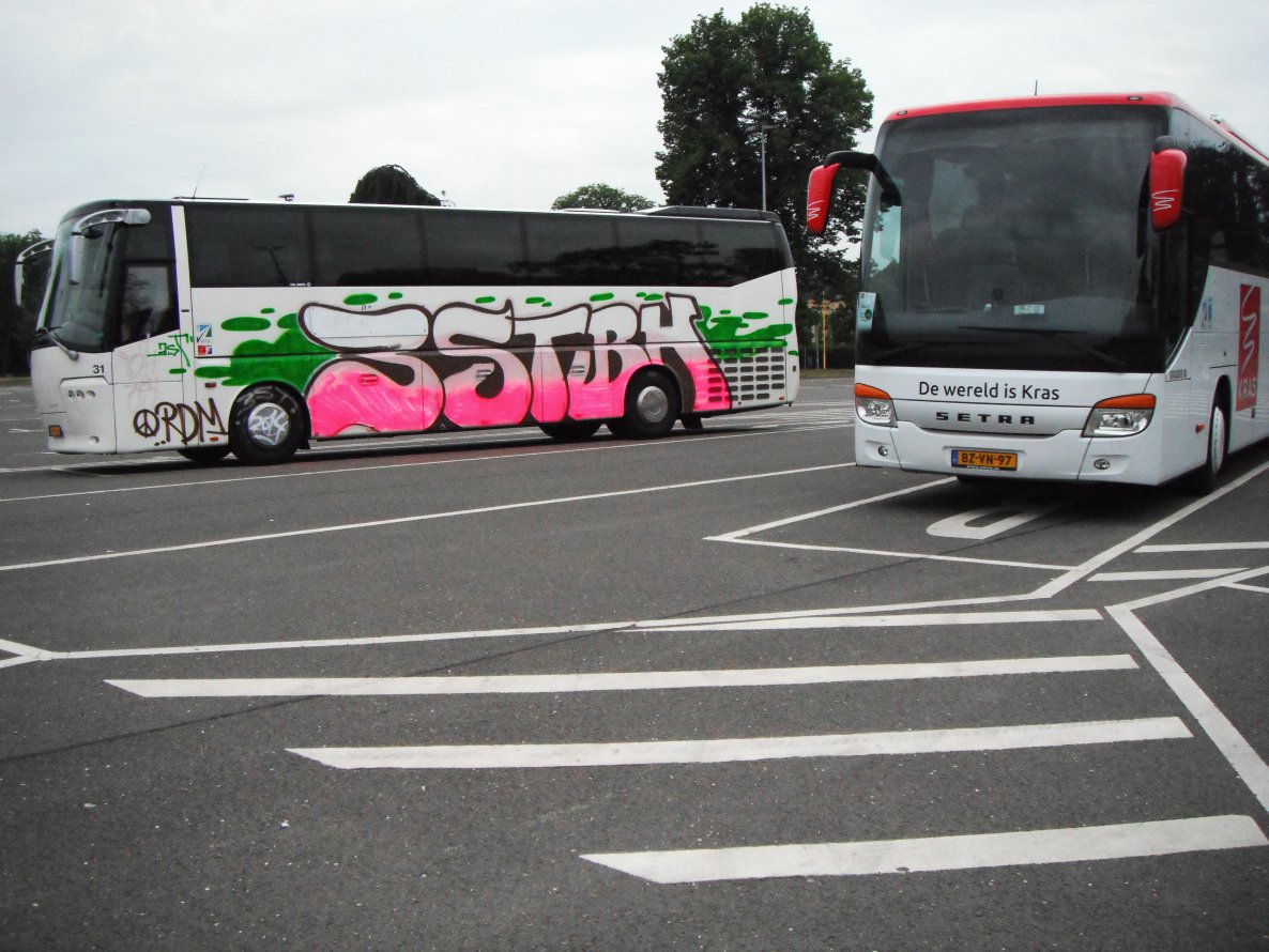 Graffiti Artwork - Photo by Zwiespalt - 3ST-BH, Crew (2014)