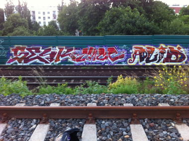 Graffiti Wall - Photo by _Maceroners_ - line (2014)