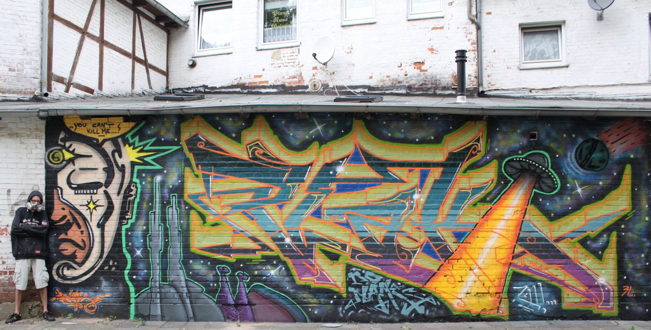 Graffiti Wall in Hamelin - Photo by _gemini_ - PLAK, 31, No (2011)