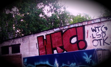 Graffiti Bombing in Smolensk - Photo by a3aRt (2012)