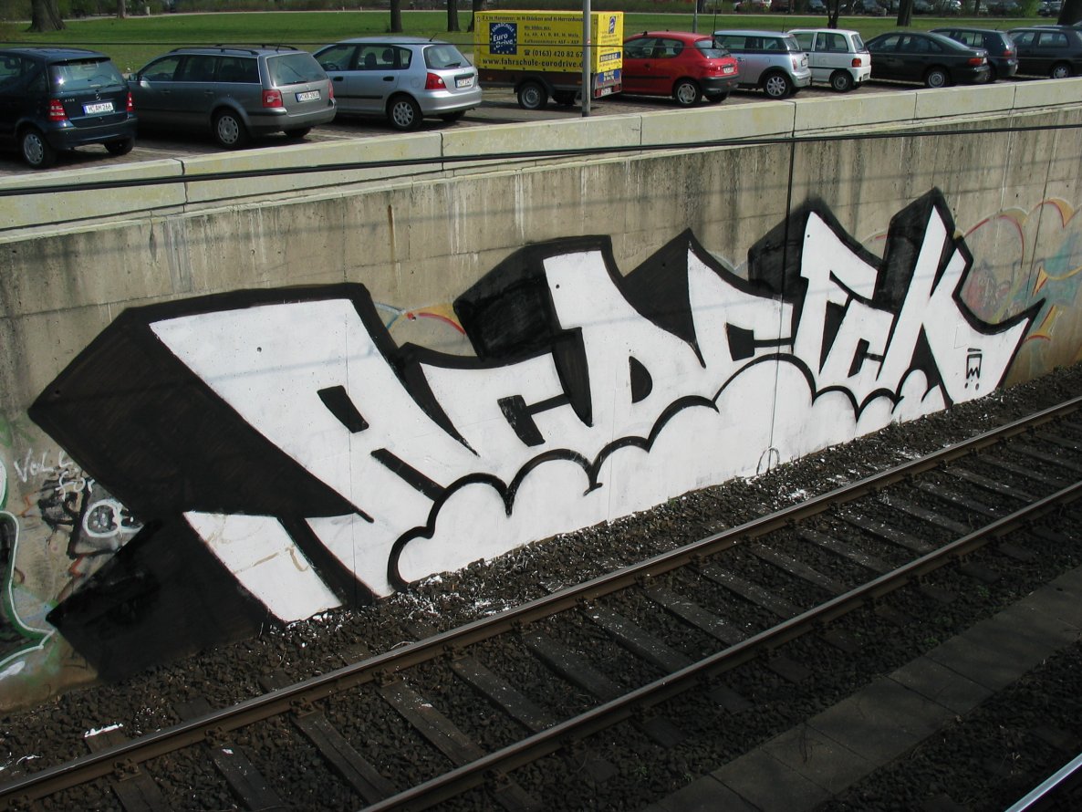 Graffiti Bombing in Hannover - Photo by abenteuerclub - abenteuerclub, acdc, 1343