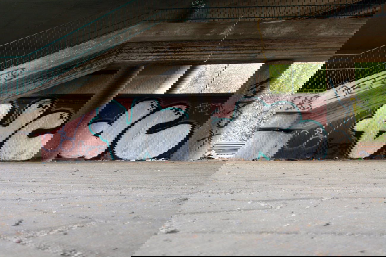 Graffiti Bombing in Hamburg - Photo by abenteuerclub - abenteuerclub, acdc, 1343