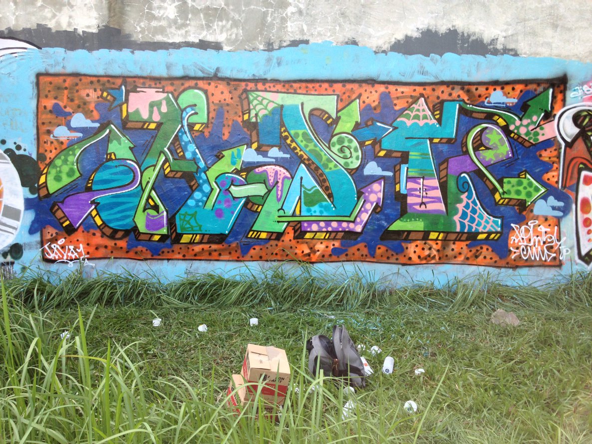 Graffiti Wall - Photo by adv51