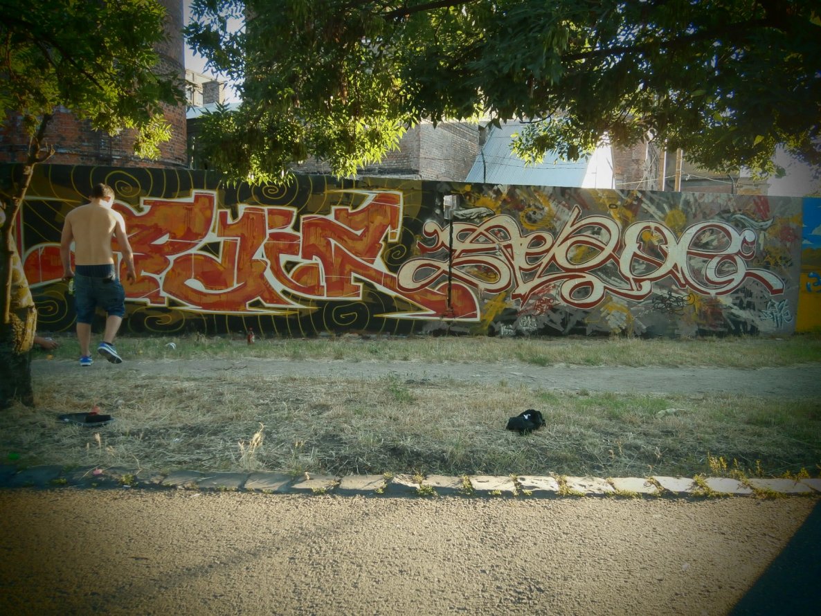 Graffiti Wall - Photo by aeroe