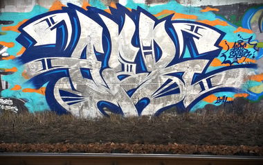 Graffiti Wall in ?wi?toch?owice - Photo by aeros - aeros, sw307 (2014)