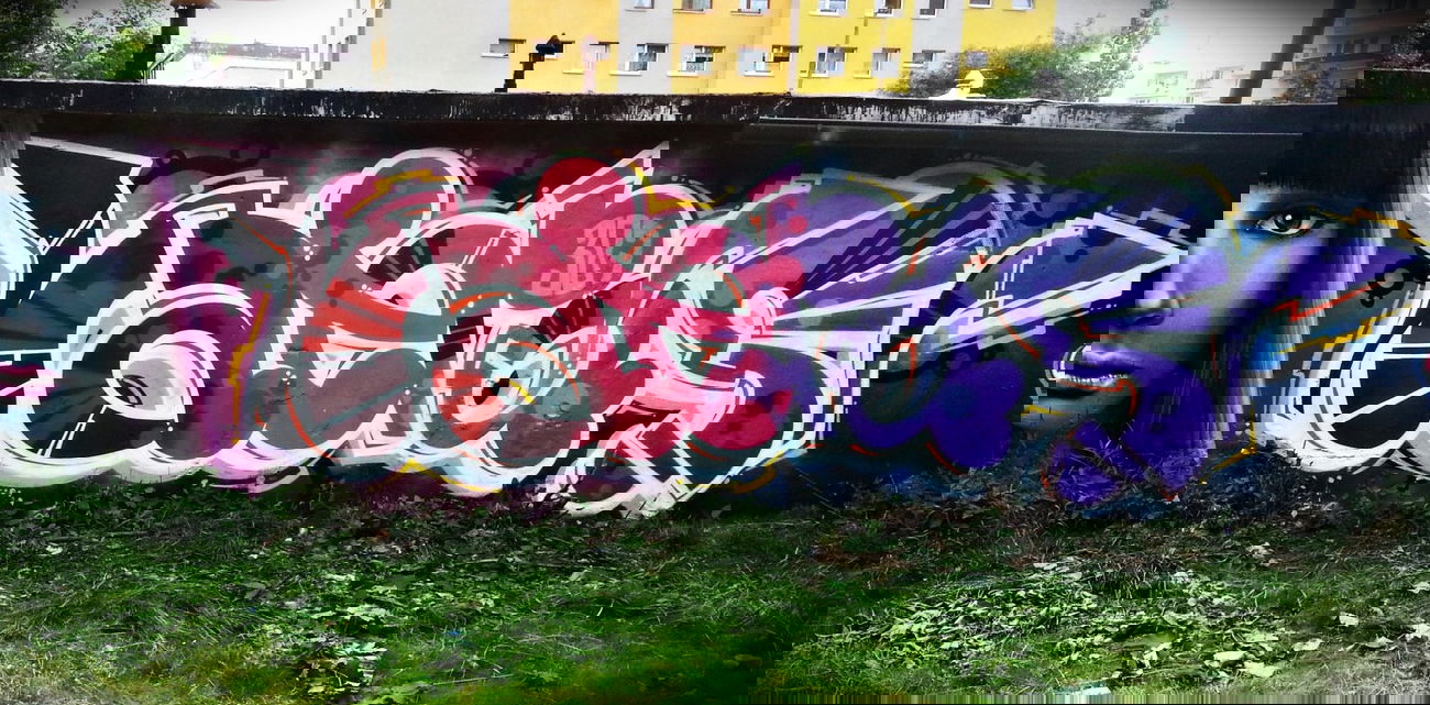 Graffiti Wall - Photo by aeros - aeros, sw307 (2014)