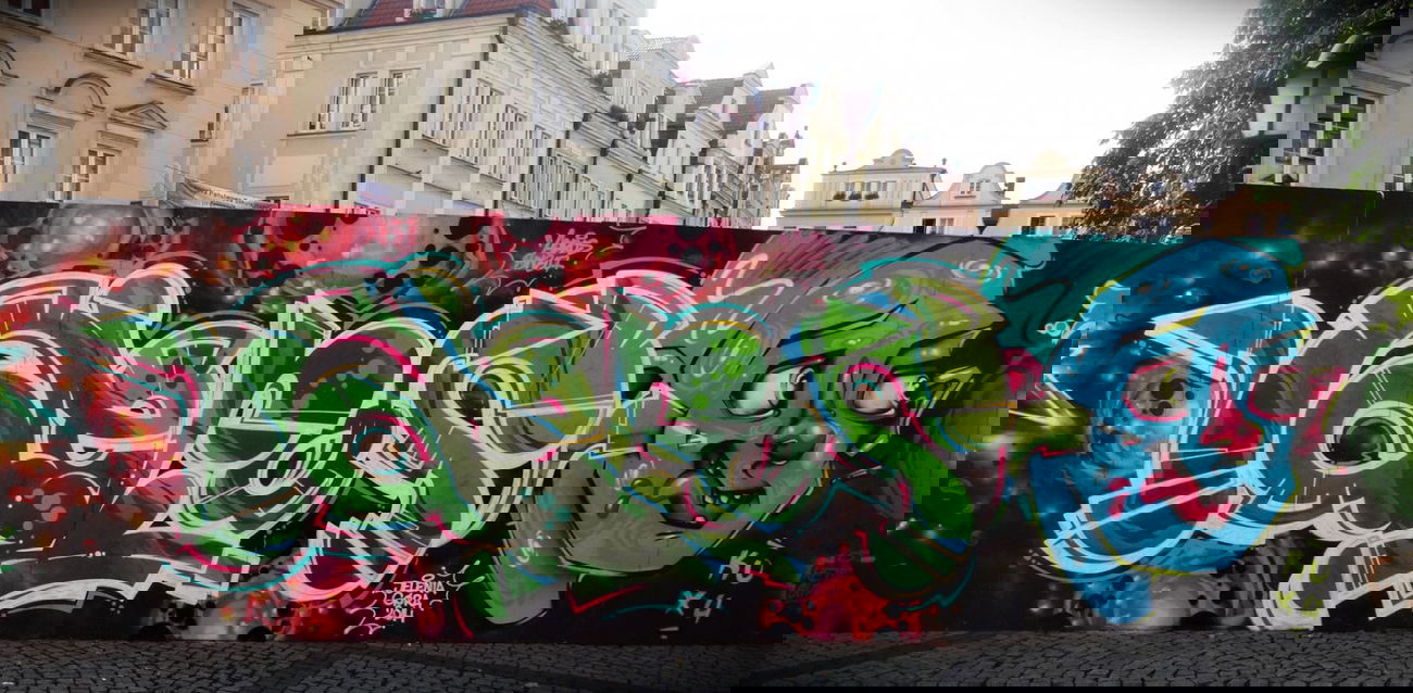 Graffiti Wall - Photo by aeros - koxu, aeros, sw307 (2014)