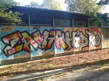 Graffiti Bombing in Berlin - Photo by aerosol - zamir, hidro, rikes (2006)