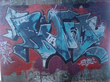 Graffiti Bombing - Photo by aerosol - fino, qb, tcr (2009)