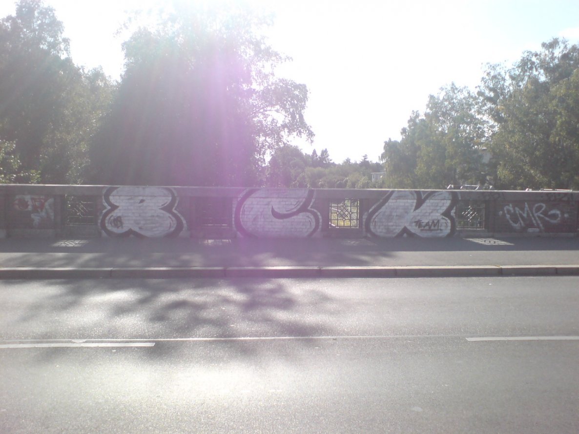 Graffiti Bombing in Berlin - Photo by aerosol - rck, team, crew