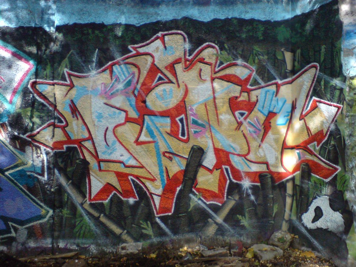 Graffiti Wall in Berlin - Photo by aerosol - fino, one, the