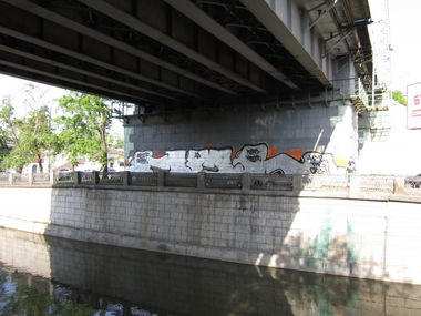 Graffiti Bombing in Moscow - Photo by agsodt - Agsodt, Shark, Keuc (2012)