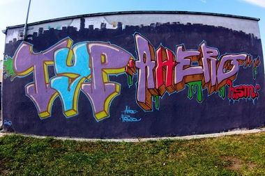 Graffiti Wall - Photo by ahers