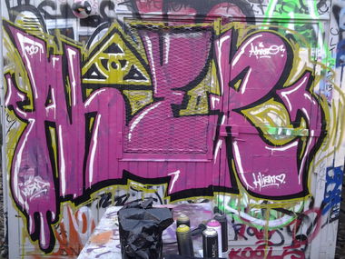 Graffiti Wall in Stockholm - Photo by ahers - aher, hsm (2013)