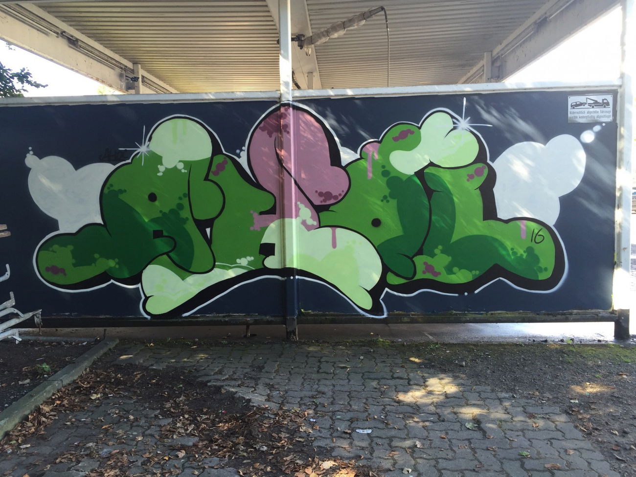 Graffiti Wall in Hamburg - Photo by ahoi - Ahoi (2016)