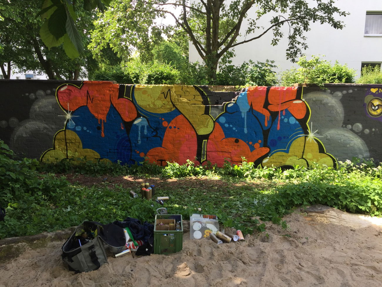 Graffiti Wall - Photo by ahoi - Ahoi (2017)