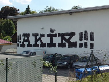 Graffiti Bombing - Photo by akacier44 - FRS, 94, AKIR