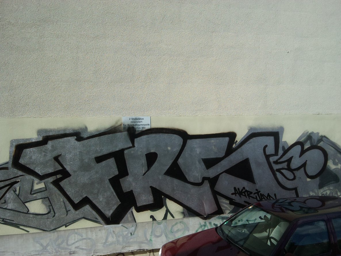 Graffiti Bombing - Photo by akacier44 - FRS, 94, AKIR