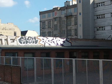 Graffiti Bombing - Photo by akacier44 - FRS, 94, AKIR