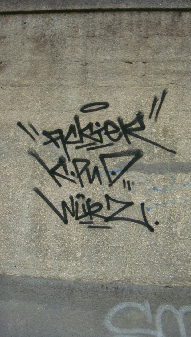 Graffiti Street Art - Photo by akacier44 - FRS, 94, AKIR